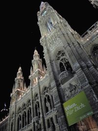 Rathaus by night